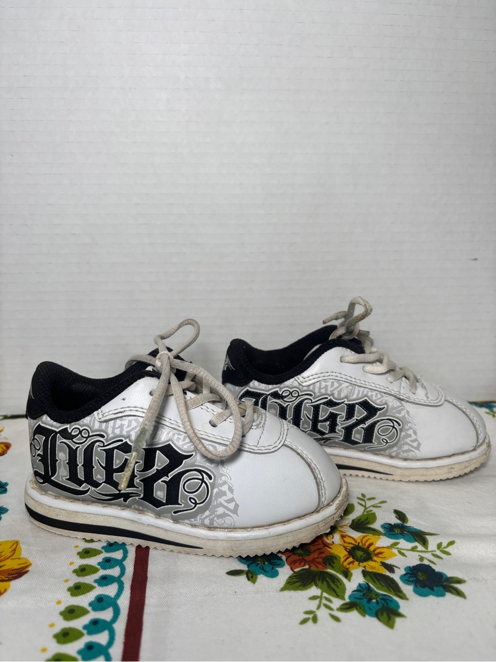 Lugz Infant sz7 Graphic Lace-Up Casual Everyday Sneakers